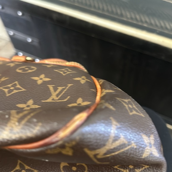 Louis Vuitton Batignolles Vintage LV Monogram Purse Authentic LV Batignolles - Picture 8 of 9